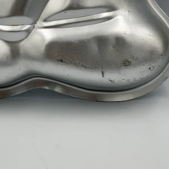 VTG 1978 Wilton Mickey Mouse Cake Pan Disneyana Aluminum Mold - Picture 5 of 5